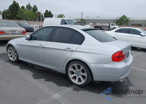 2007 BMW 328I z USA, uszkodzony, nr VIN WBAVC53597FZ70807